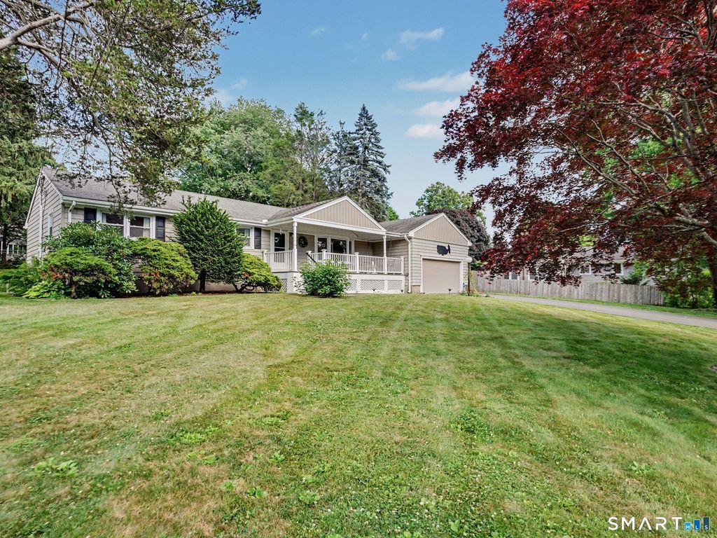 35 Eureka Avenue, Stratford, CT 06614