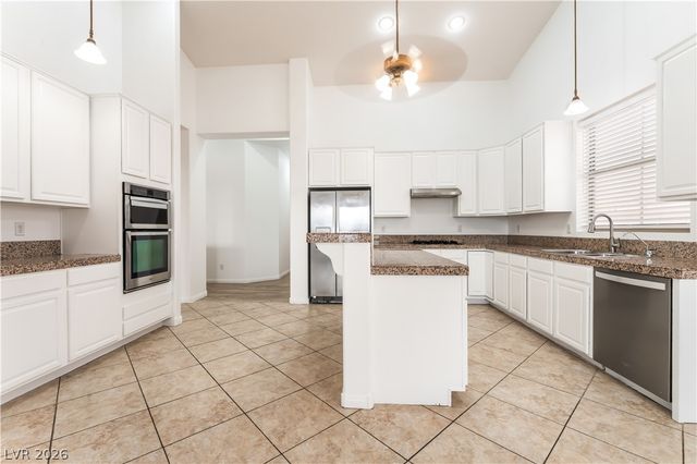 931 Temple View Drive, Las Vegas, NV 89110