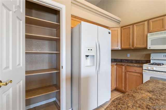 2064 John Wayne Drive, Kingman, AZ 86409