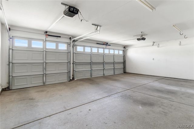 2064 John Wayne Drive, Kingman, AZ 86409