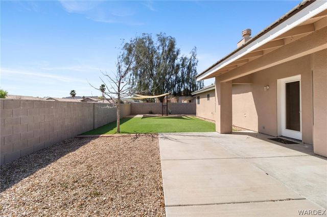 2064 John Wayne Drive, Kingman, AZ 86409