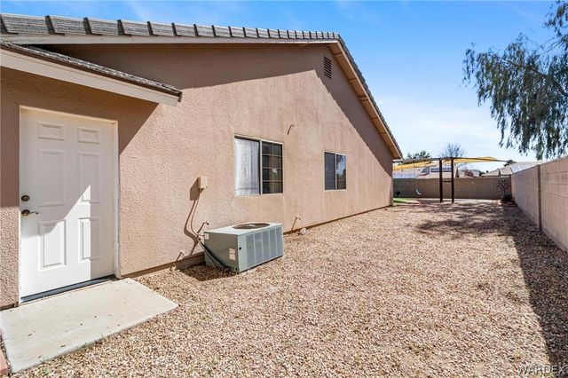 2064 John Wayne Drive, Kingman, AZ 86409