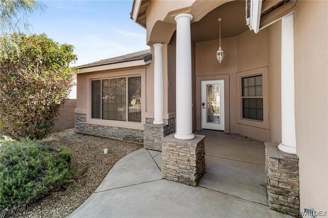 2064 John Wayne Drive, Kingman, AZ 86409
