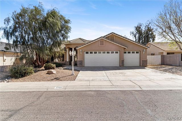 2064 John Wayne Drive, Kingman, AZ 86409