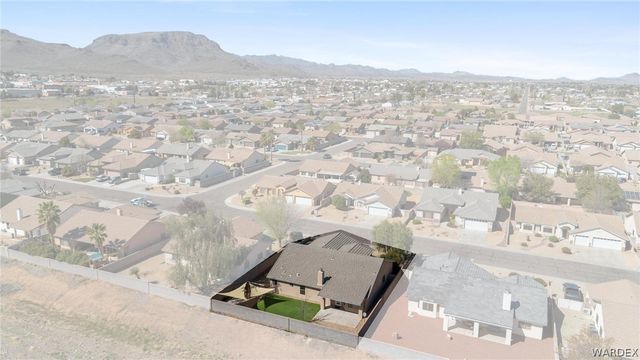 2064 John Wayne Drive, Kingman, AZ 86409