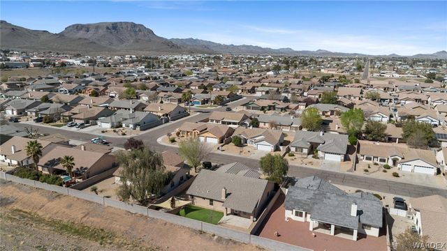 2064 John Wayne Drive, Kingman, AZ 86409