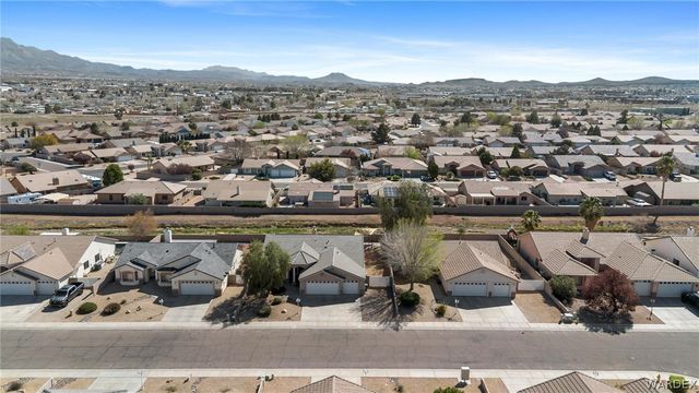 2064 John Wayne Drive, Kingman, AZ 86409