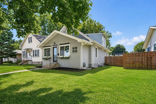 4132 32nd Avenue S, Minneapolis, MN 55406