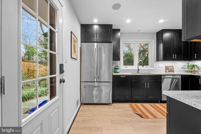 8801 CLIFFORD AVE, Chevy Chase, MD 20815