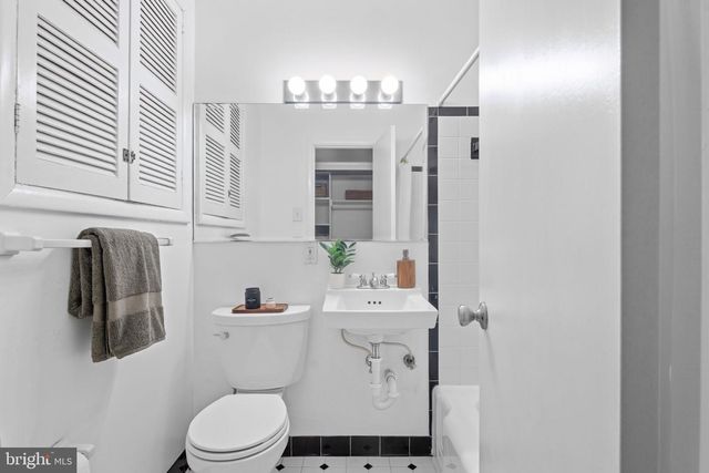 8801 CLIFFORD AVE, Chevy Chase, MD 20815