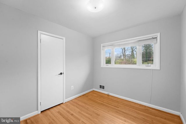 8801 CLIFFORD AVE, Chevy Chase, MD 20815