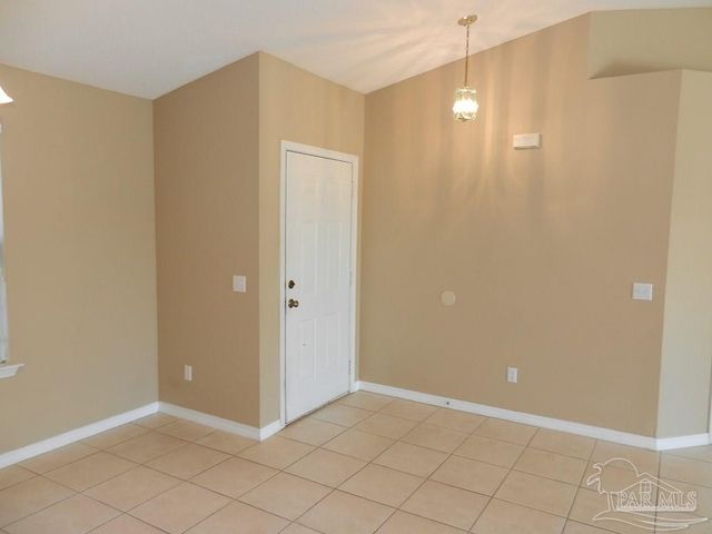 1989 Coral Reef Rd, Pensacola, FL 32506