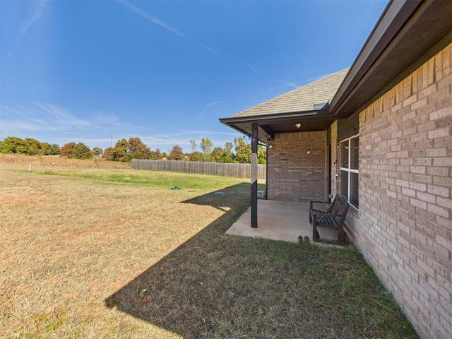 11601 Split Oak Circle, Guthrie, OK 73044