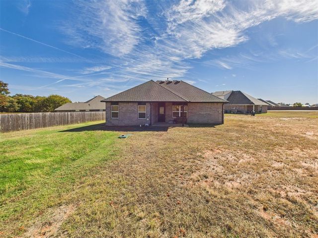 11601 Split Oak Circle, Guthrie, OK 73044