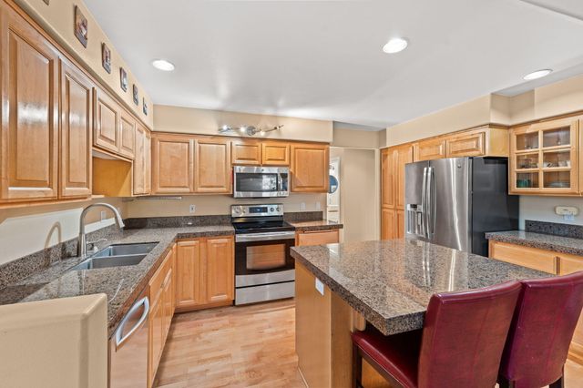 1974 NW Newport Hills Drive, Bend, OR 97703