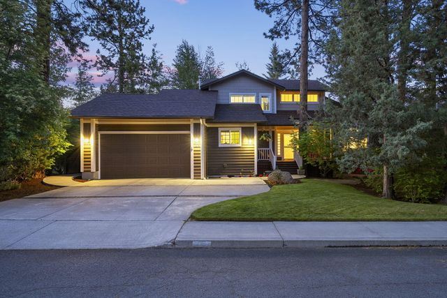 1974 NW Newport Hills Drive, Bend, OR 97703