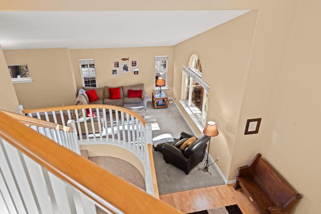 1974 NW Newport Hills Drive, Bend, OR 97703