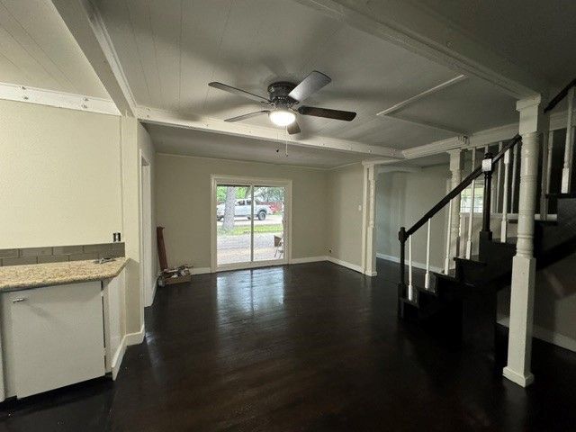 833 Balleywood Road, Irving, TX 75060