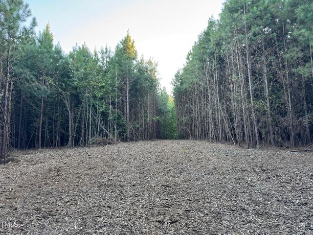 586 Poythress Road, Chapel Hill, NC 27516