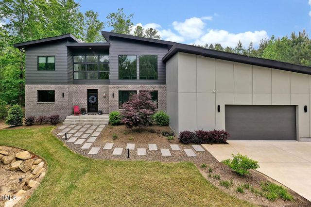 586 Poythress Road, Chapel Hill, NC 27516