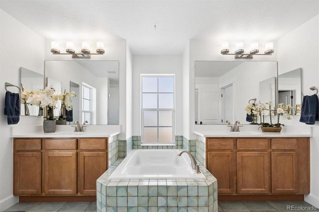 8775 E 28th Avenue, Denver, CO 80238