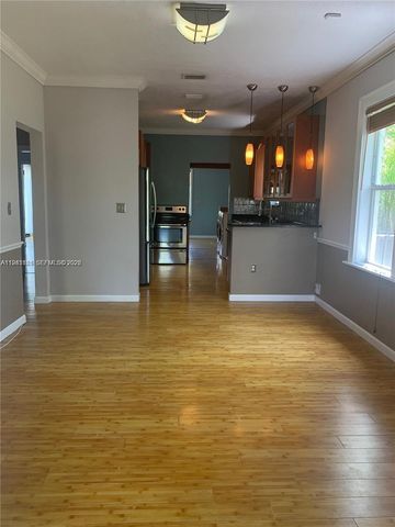 126 N 48th St, Miami, FL 33127