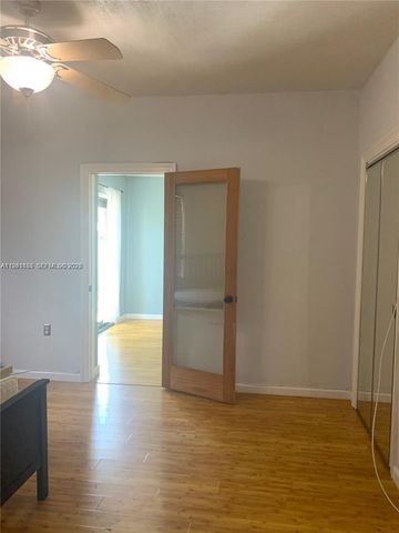 126 N 48th St, Miami, FL 33127