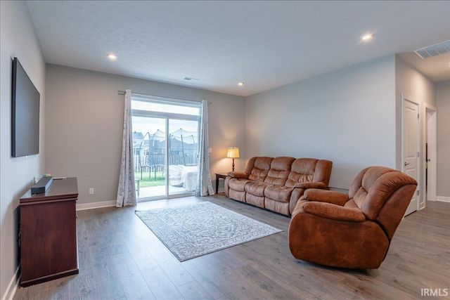 4724 Alaina Drive, Newburgh, IN 47630
