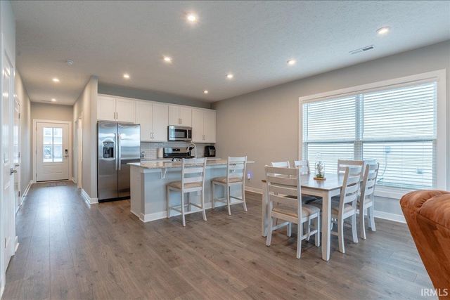 4724 Alaina Drive, Newburgh, IN 47630