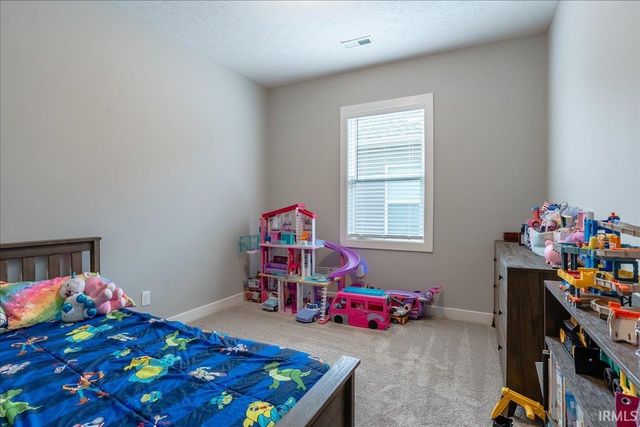 4724 Alaina Drive, Newburgh, IN 47630