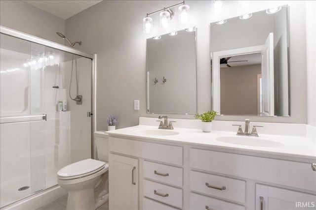 4724 Alaina Drive, Newburgh, IN 47630