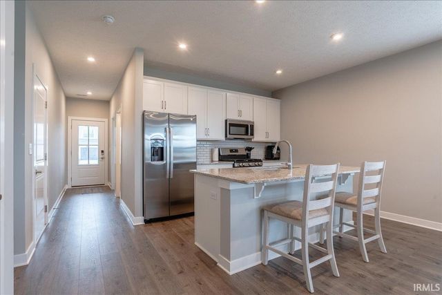 4724 Alaina Drive, Newburgh, IN 47630