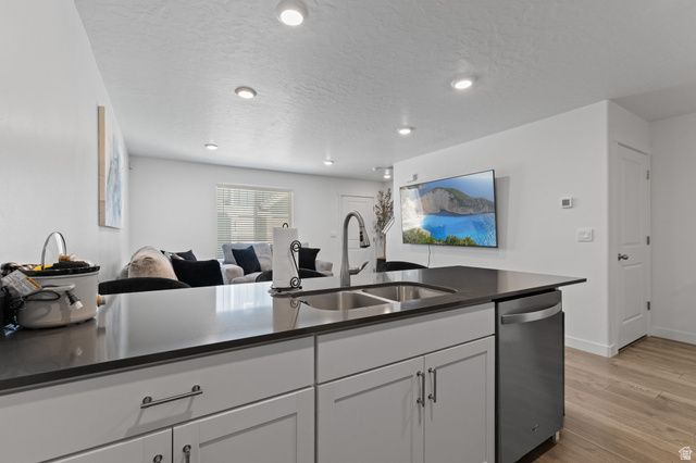 3881 S SILVER BANK DR, Magna, UT 84044