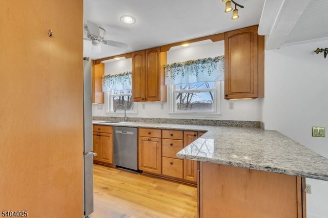 239 Fox Hill Rd, Parsippany-troy Hills Twp., NJ 07834