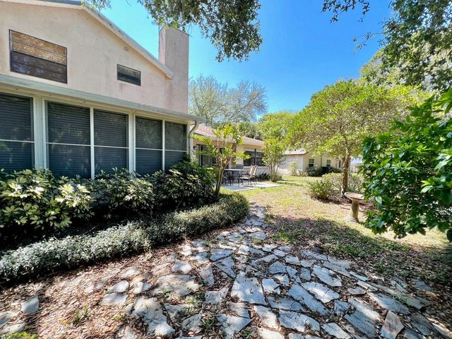 2124 RIVERS EDGE COURT, Clearwater, FL 33763