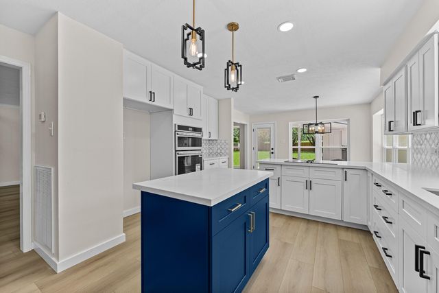 4519 Warwick Drive, Sugar Land, TX 77479