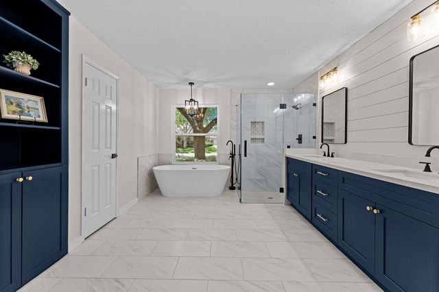4519 Warwick Drive, Sugar Land, TX 77479