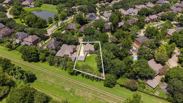 4519 Warwick Drive, Sugar Land, TX 77479