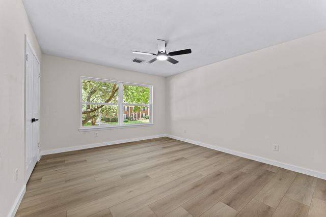 4519 Warwick Drive, Sugar Land, TX 77479