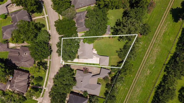 4519 Warwick Drive, Sugar Land, TX 77479