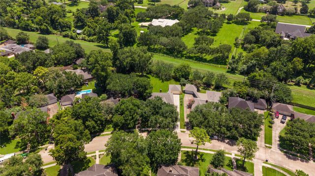 4519 Warwick Drive, Sugar Land, TX 77479