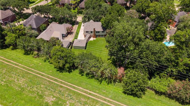4519 Warwick Drive, Sugar Land, TX 77479