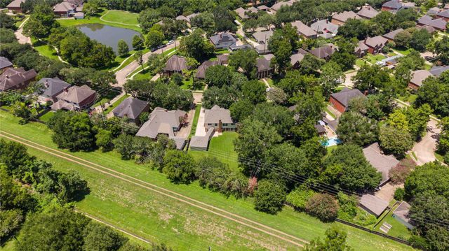 4519 Warwick Drive, Sugar Land, TX 77479