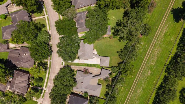 4519 Warwick Drive, Sugar Land, TX 77479