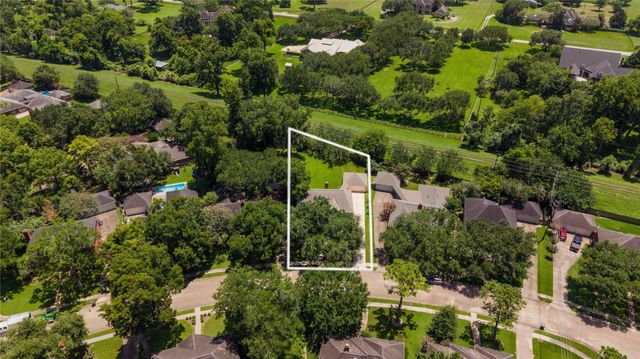 4519 Warwick Drive, Sugar Land, TX 77479