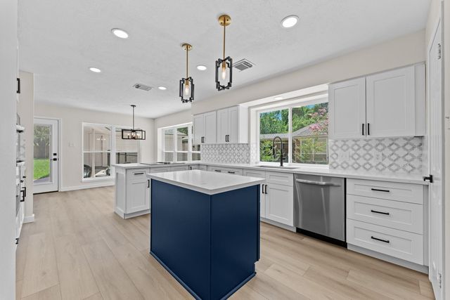 4519 Warwick Drive, Sugar Land, TX 77479