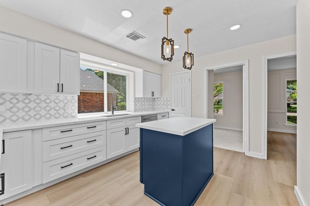 4519 Warwick Drive, Sugar Land, TX 77479