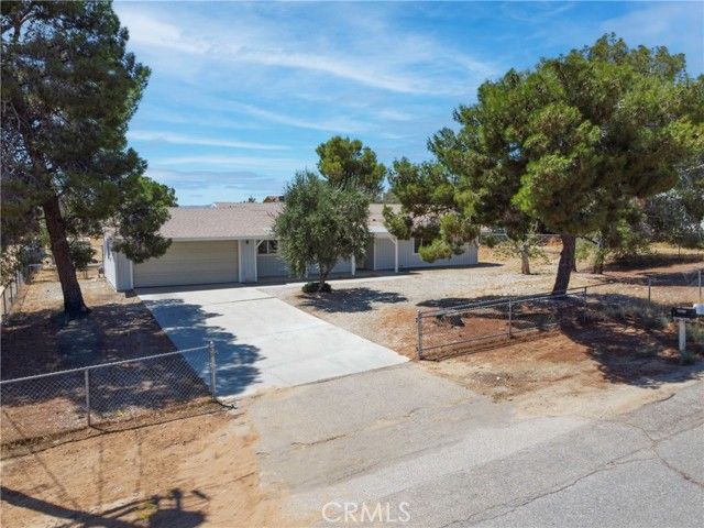 17933 Deodar Street, Hesperia, CA 92345