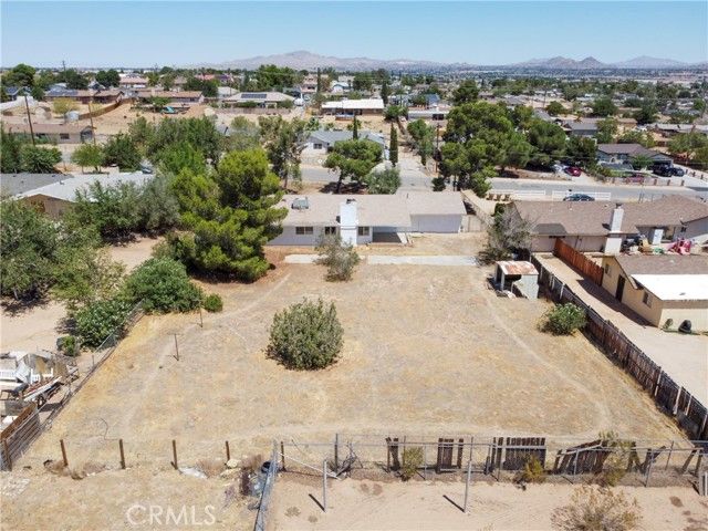 17933 Deodar Street, Hesperia, CA 92345