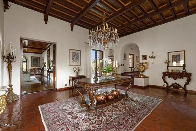 262 S San Rafael Avenue, Pasadena, CA 91105